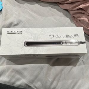 Hair Straightener Compatible to Europe’s Outlets